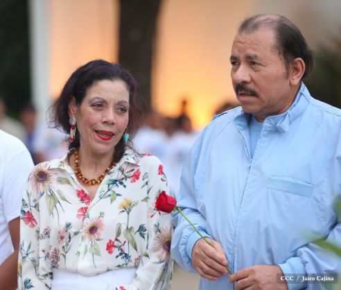 Daniel y Rosario rinden homenaje al Comandante Carlos Fonseca en su 80 Natalicio