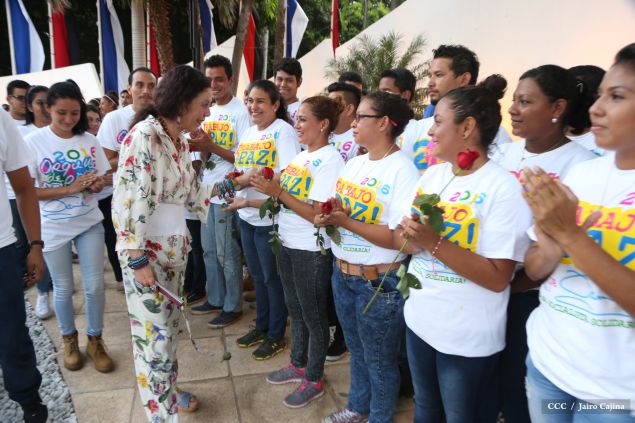 Daniel y Rosario rinden homenaje al Comandante Carlos Fonseca en su 80 Natalicio