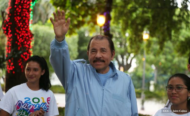 Daniel y Rosario rinden homenaje al Comandante Carlos Fonseca en su 80 Natalicio