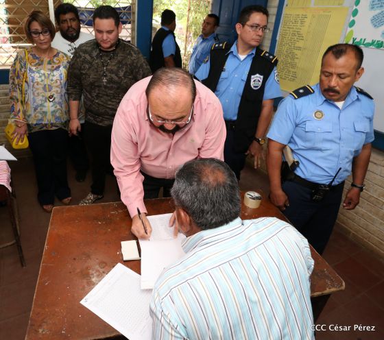 Magistrado Roberto Rivas acude a verificación ciudadana