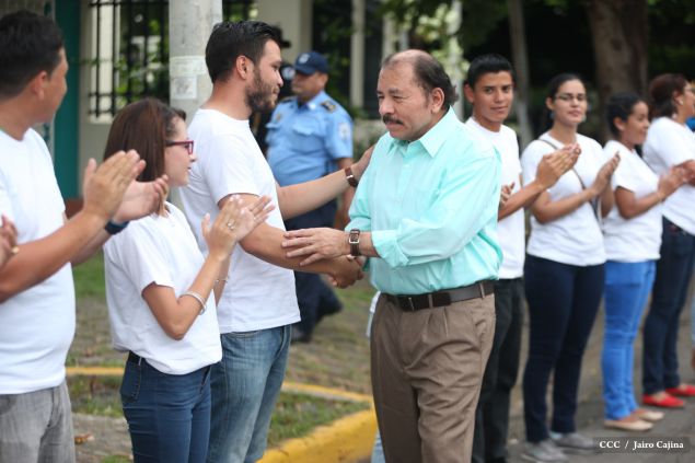 Daniel y Rosario participan del proceso de verificación ciudadana