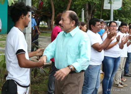 Daniel y Rosario participan del proceso de verificación ciudadana