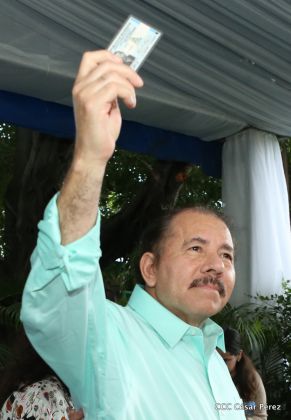 Daniel y Rosario participan del proceso de verificación ciudadana