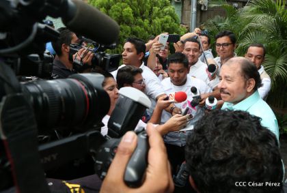 Daniel y Rosario participan del proceso de verificación ciudadana
