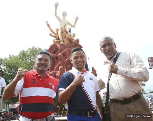 Homenaje al Tricampeón Alexis Argüello