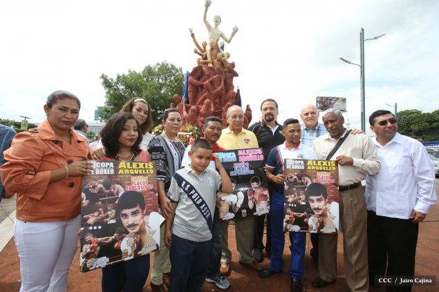 Homenaje al Tricampeón Alexis Argüello
