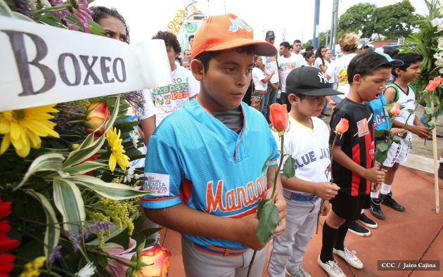 Homenaje al Tricampeón Alexis Argüello