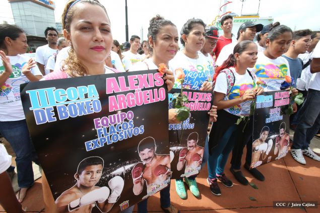 Homenaje al Tricampeón Alexis Argüello