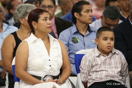 Alcaldía de Managua entrega orden Alexis Argüello a personalidades deportivas