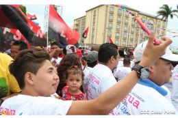 Daniel y Rosario celebran el 37 Aniversario del Repliegue Táctico a Masaya
