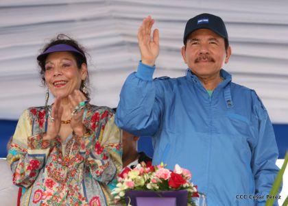 Presidente Daniel y Compañera Rosario en 37 Aniversario del Repliegue a Masaya