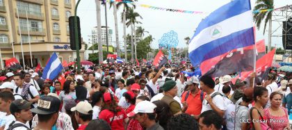 Presidente Daniel y Compañera Rosario en 37 Aniversario del Repliegue a Masaya