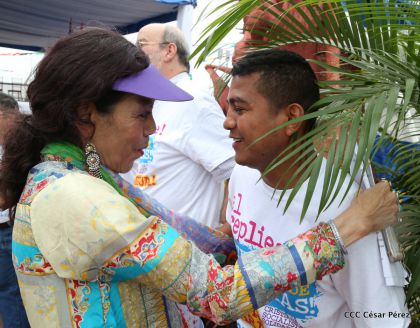 Presidente Daniel y Compañera Rosario en 37 Aniversario del Repliegue a Masaya