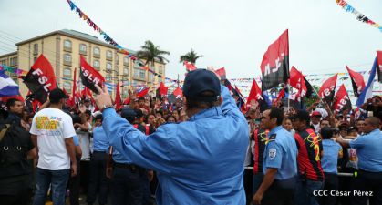 Presidente Daniel y Compañera Rosario en 37 Aniversario del Repliegue a Masaya
