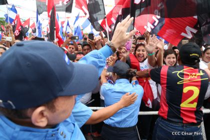 Presidente Daniel y Compañera Rosario en 37 Aniversario del Repliegue a Masaya