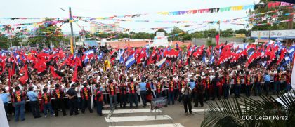 Presidente Daniel y Compañera Rosario en 37 Aniversario del Repliegue a Masaya