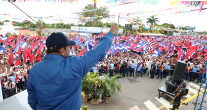Presidente Daniel y Compañera Rosario en 37 Aniversario del Repliegue a Masaya