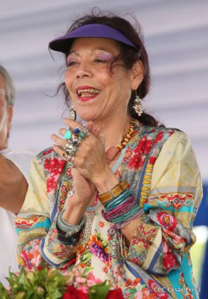 Presidente Daniel y Compañera Rosario en 37 Aniversario del Repliegue a Masaya