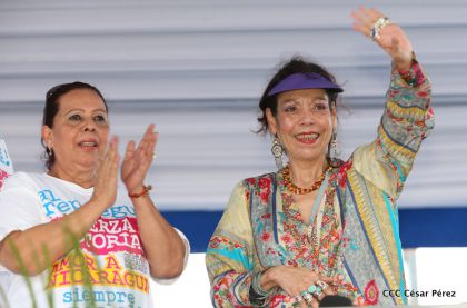 Presidente Daniel y Compañera Rosario en 37 Aniversario del Repliegue a Masaya