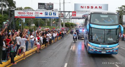 Presidente Daniel y Compañera Rosario en 37 Aniversario del Repliegue a Masaya