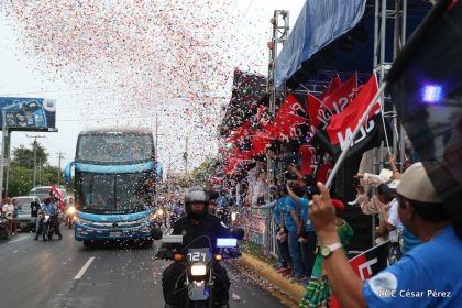 Presidente Daniel y Compañera Rosario en 37 Aniversario del Repliegue a Masaya