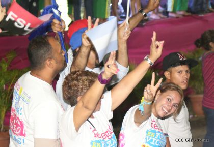 Presidente Daniel y Compañera Rosario en 37 Aniversario del Repliegue a Masaya