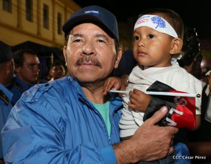 Presidente Daniel y Compañera Rosario en 37 Aniversario del Repliegue a Masaya