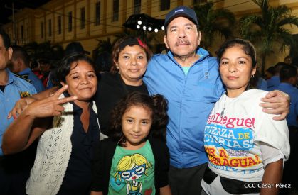 Presidente Daniel y Compañera Rosario en 37 Aniversario del Repliegue a Masaya