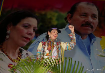 Presidente Daniel y Compañera Rosario en 37 Aniversario del Repliegue a Masaya