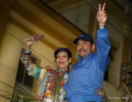 Presidente Daniel y Compañera Rosario en 37 Aniversario del Repliegue a Masaya