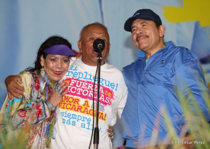 Presidente Daniel y Compañera Rosario en 37 Aniversario del Repliegue a Masaya