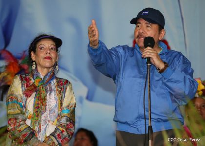 Presidente Daniel y Compañera Rosario en 37 Aniversario del Repliegue a Masaya