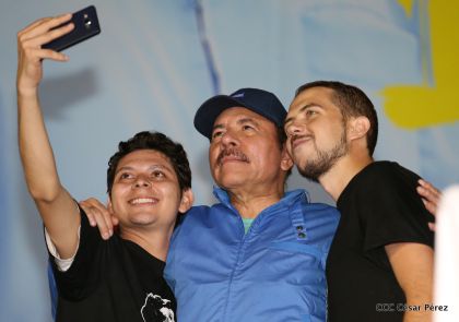 Presidente Daniel y Compañera Rosario en 37 Aniversario del Repliegue a Masaya