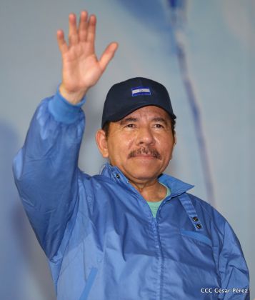 Presidente Daniel y Compañera Rosario en 37 Aniversario del Repliegue a Masaya