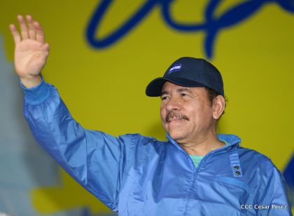 Presidente Daniel y Compañera Rosario en 37 Aniversario del Repliegue a Masaya