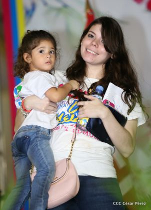 Presidente Daniel y Compañera Rosario en 37 Aniversario del Repliegue a Masaya