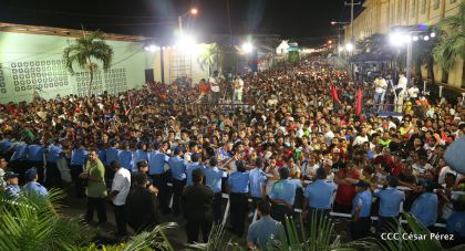Presidente Daniel y Compañera Rosario en 37 Aniversario del Repliegue a Masaya