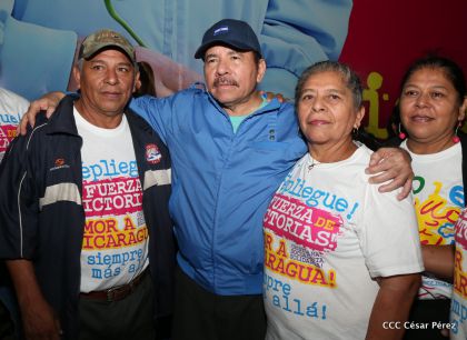 Presidente Daniel y Compañera Rosario en 37 Aniversario del Repliegue a Masaya