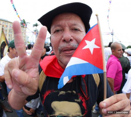 Presidente Daniel y Compañera Rosario en 37 Aniversario del Repliegue a Masaya