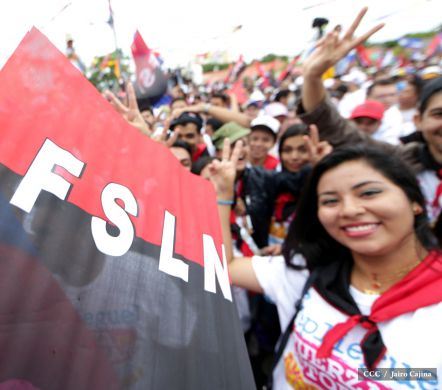 Presidente Daniel y Compañera Rosario en 37 Aniversario del Repliegue a Masaya