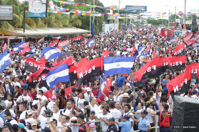 Presidente Daniel y Compañera Rosario en 37 Aniversario del Repliegue a Masaya