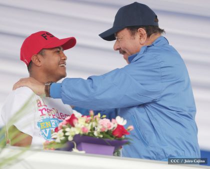 Presidente Daniel y Compañera Rosario en 37 Aniversario del Repliegue a Masaya