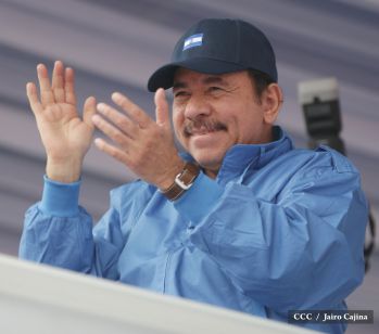 Presidente Daniel y Compañera Rosario en 37 Aniversario del Repliegue a Masaya