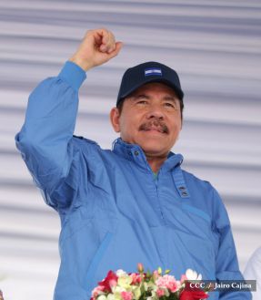 Presidente Daniel y Compañera Rosario en 37 Aniversario del Repliegue a Masaya