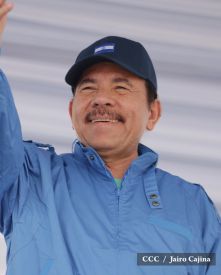 Presidente Daniel y Compañera Rosario en 37 Aniversario del Repliegue a Masaya