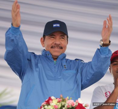 Presidente Daniel y Compañera Rosario en 37 Aniversario del Repliegue a Masaya