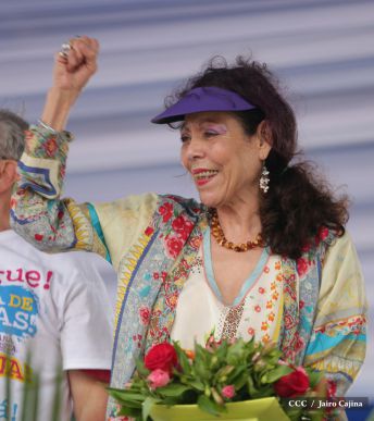 Presidente Daniel y Compañera Rosario en 37 Aniversario del Repliegue a Masaya