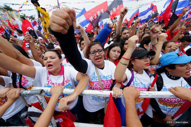 Presidente Daniel y Compañera Rosario en 37 Aniversario del Repliegue a Masaya