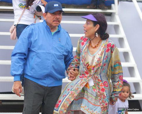 Presidente Daniel y Compañera Rosario en 37 Aniversario del Repliegue a Masaya