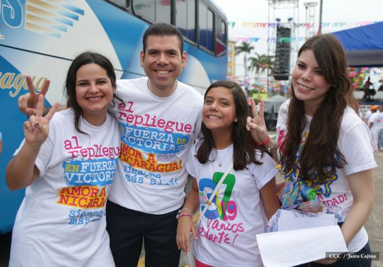 Presidente Daniel y Compañera Rosario en 37 Aniversario del Repliegue a Masaya